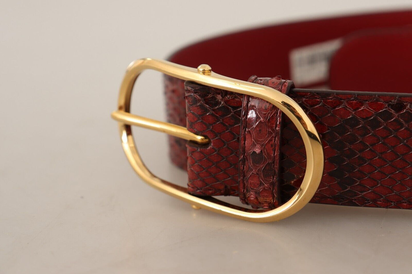 Dolce &amp; Gabbana Ceinture à boucle ovale en cuir exotique rouge doré