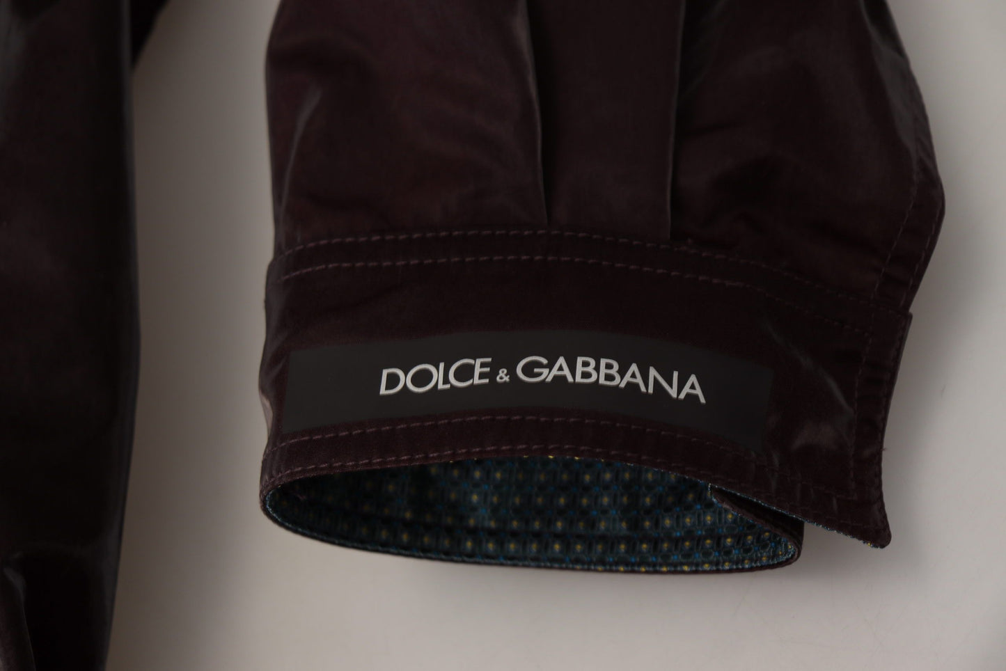 Dolce &amp; Gabbana Veste manteau à col en nylon bordeaux pour hommes