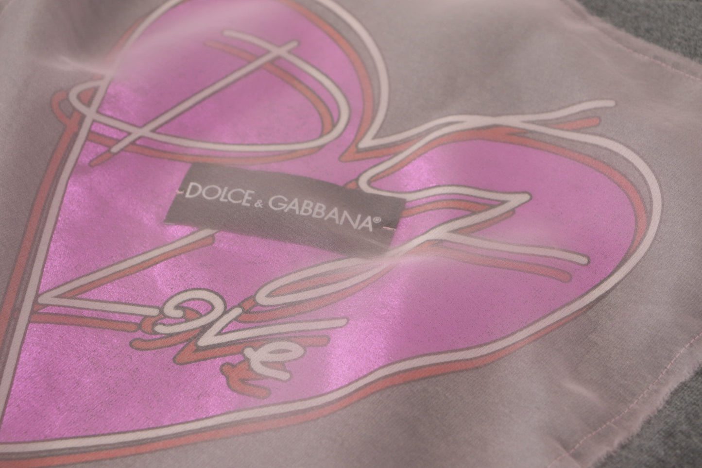 Dolce &amp; Gabbana T-shirt haut rose coeur gris en édition limitée