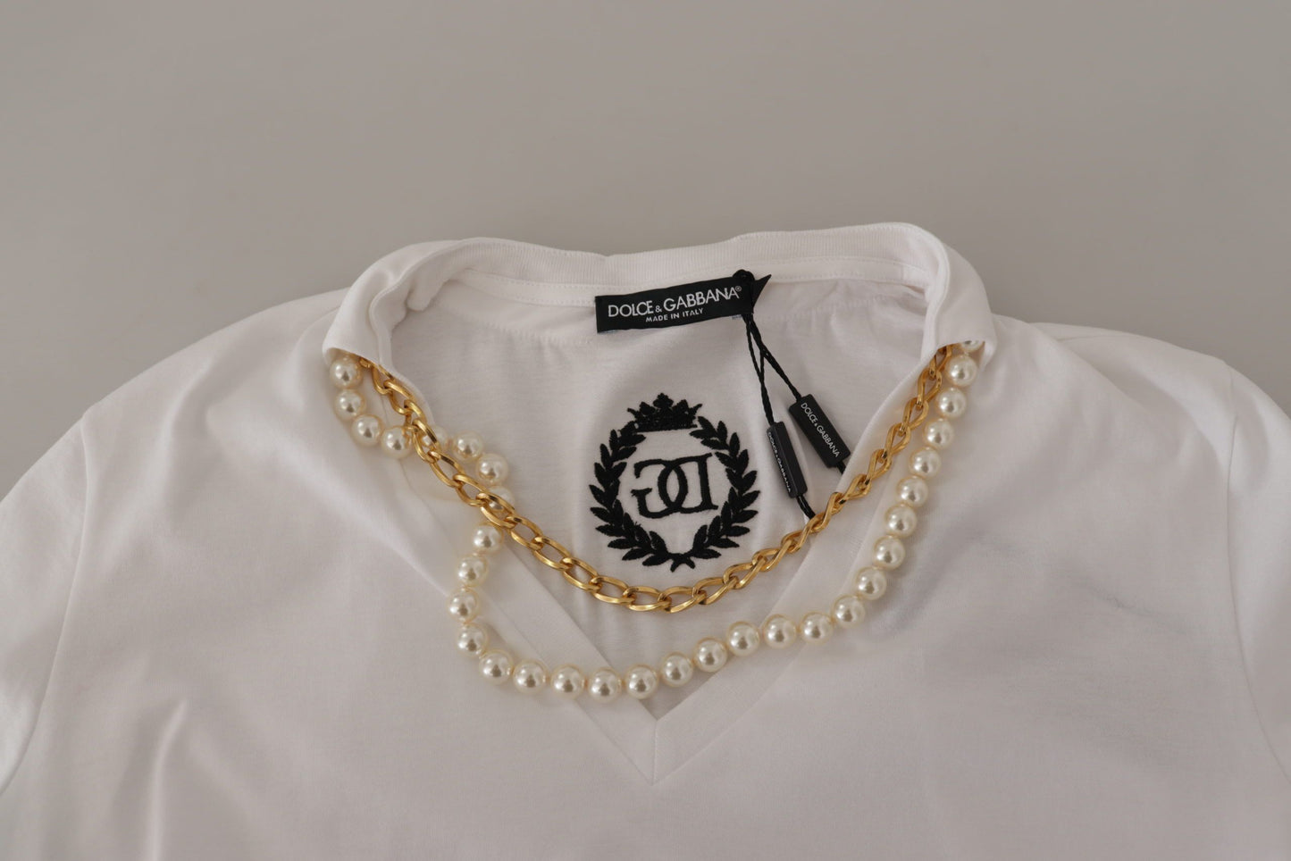 Dolce &amp; Gabbana Haut t-shirt à encolure ornée de collier blanc