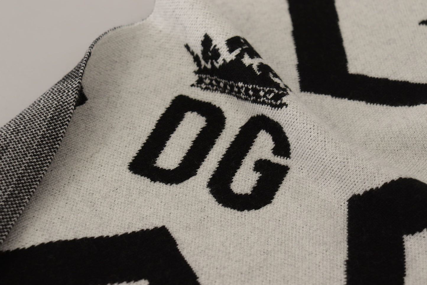 Dolce &amp; Gabbana Écharpe à franges en laine imprimée étoile avec logo DG noir blanc