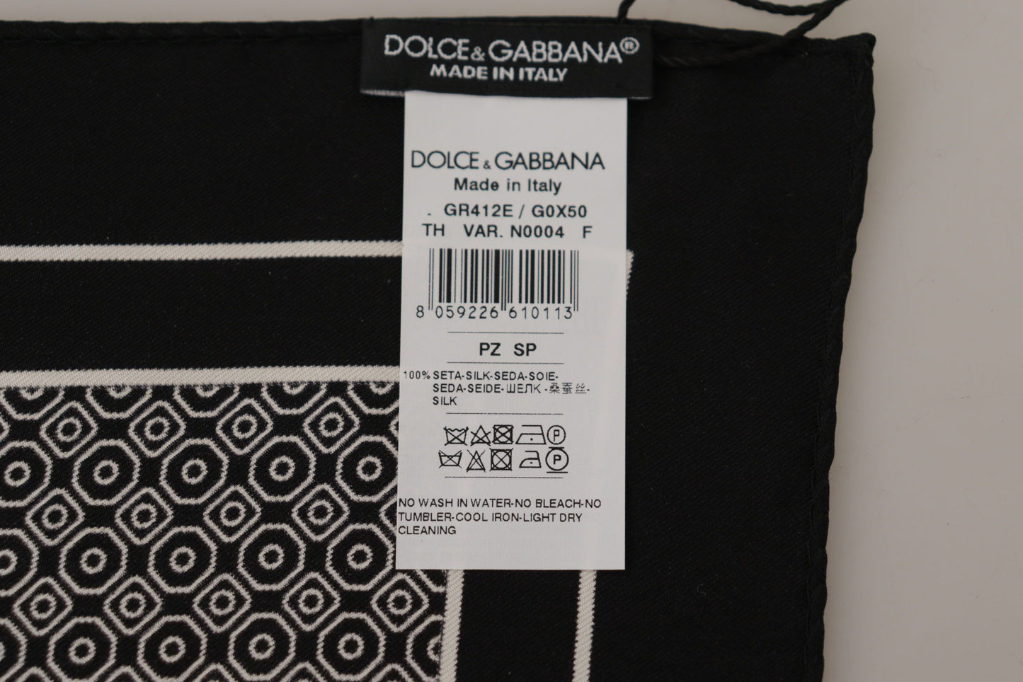 Dolce &amp; Gabbana Écharpe mouchoir carrée à motifs géométriques noire