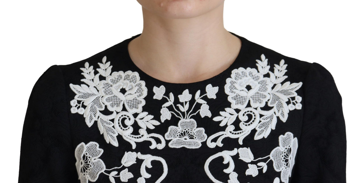 Dolce &amp; Gabbana Robe trapèze noire à manches mi-longues et bordure en dentelle