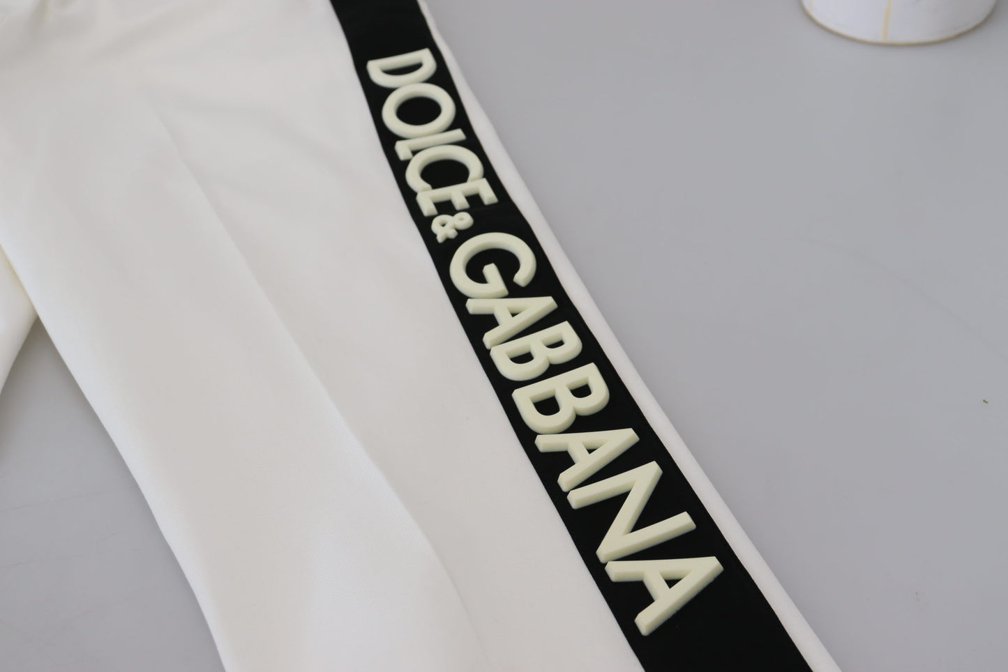 Dolce &amp; Gabbana Pantalon de jogging en coton blanc avec logo DG