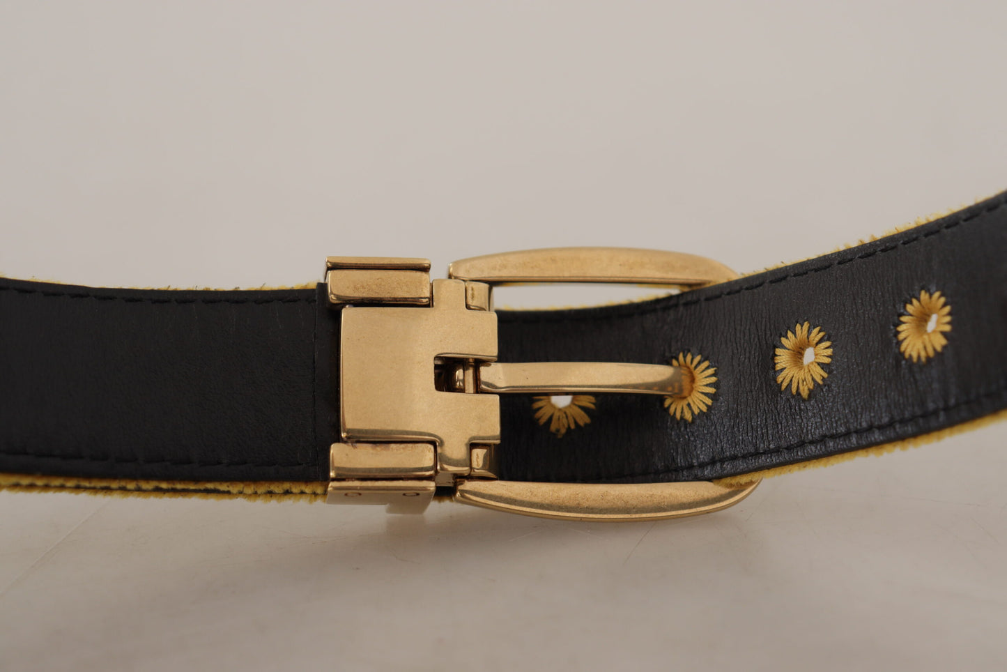 Dolce &amp; Gabbana Ceinture à boucle en métal gravé avec logo doré en velours moutarde