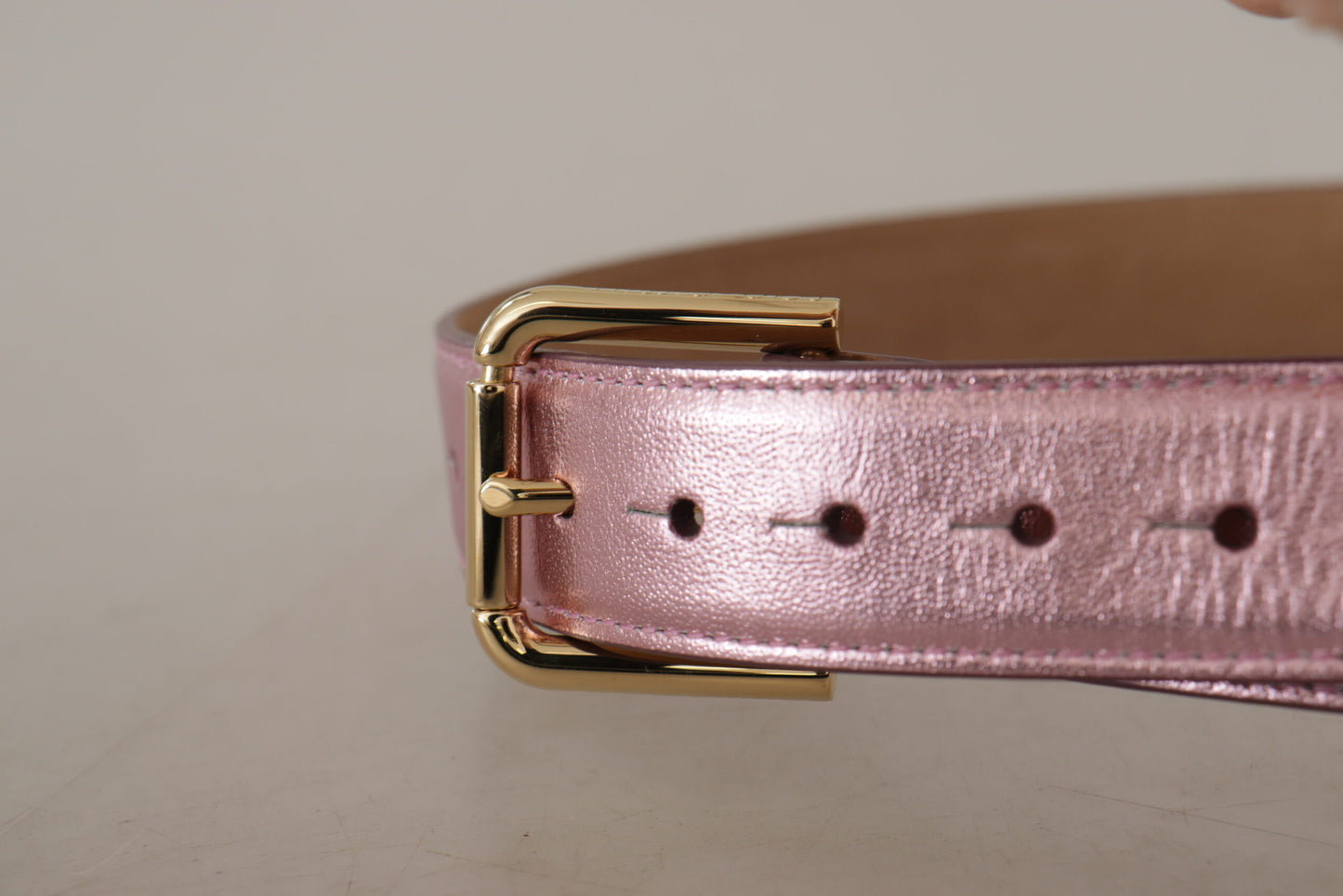 Dolce &amp; Gabbana Ceinture à boucle en métal avec logo en cuir poli rose métallisé