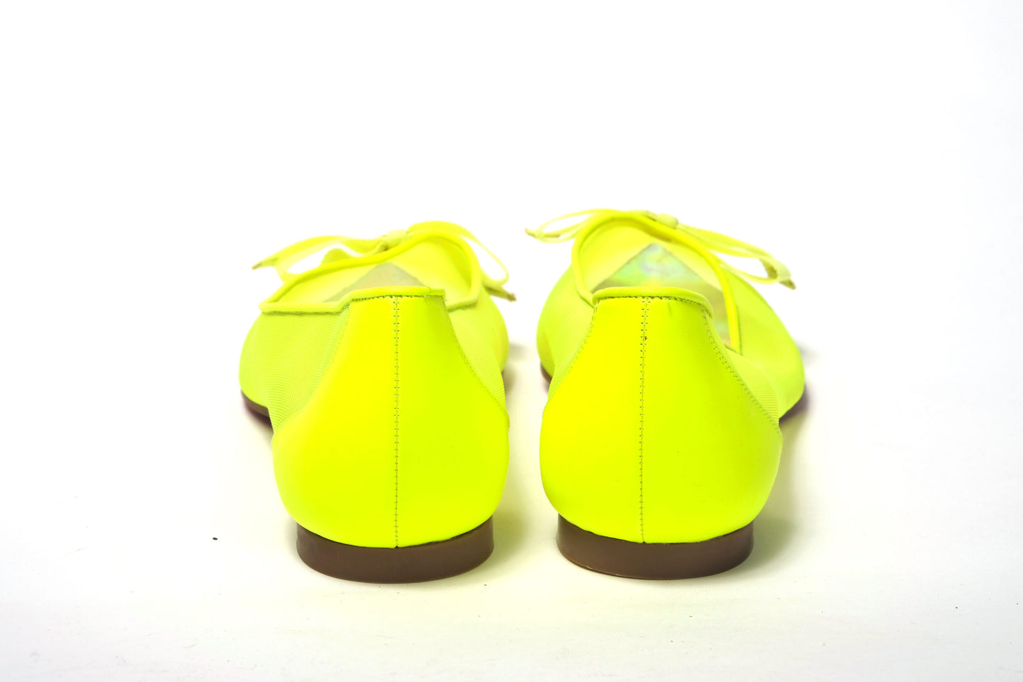 Christian Louboutin Fluro Jaune Chaussure à Bout Plat