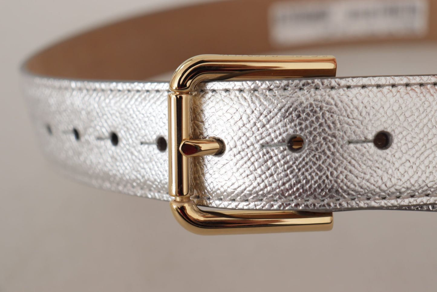 Dolce &amp; Gabbana Ceinture à boucle en métal avec logo doré en cuir argenté