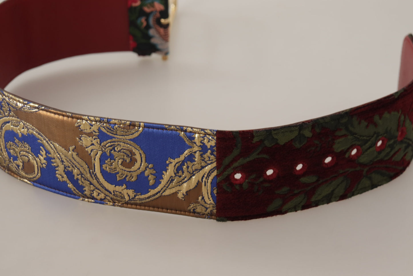 Dolce &amp; Gabbana Ceinture à boucle en métal avec logo doré en cuir brodé rouge