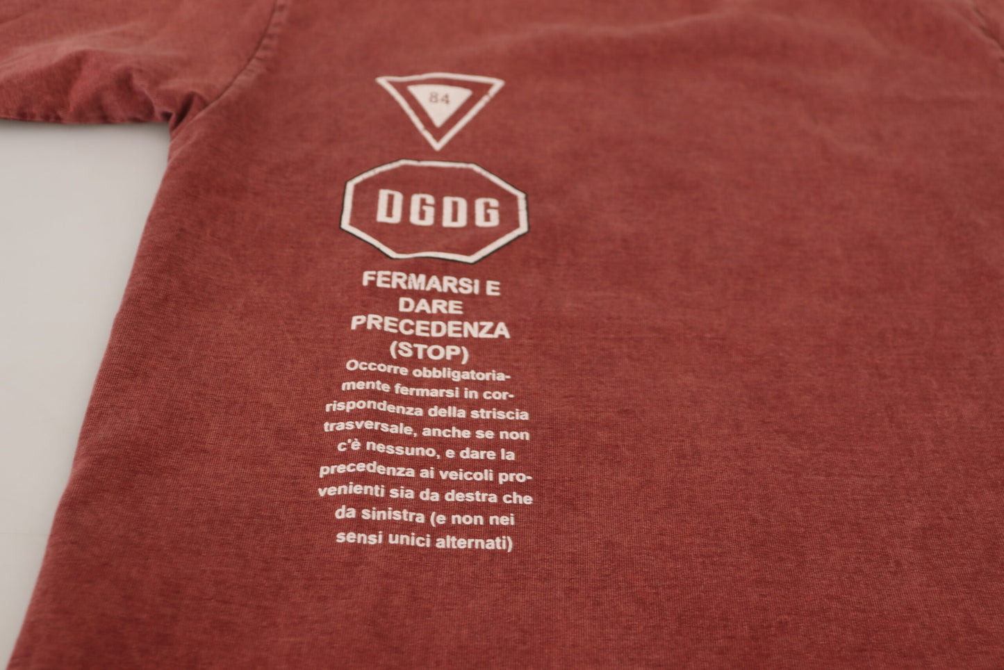 Dolce &amp; Gabbana T-shirt à manches courtes et col rond imprimé marron