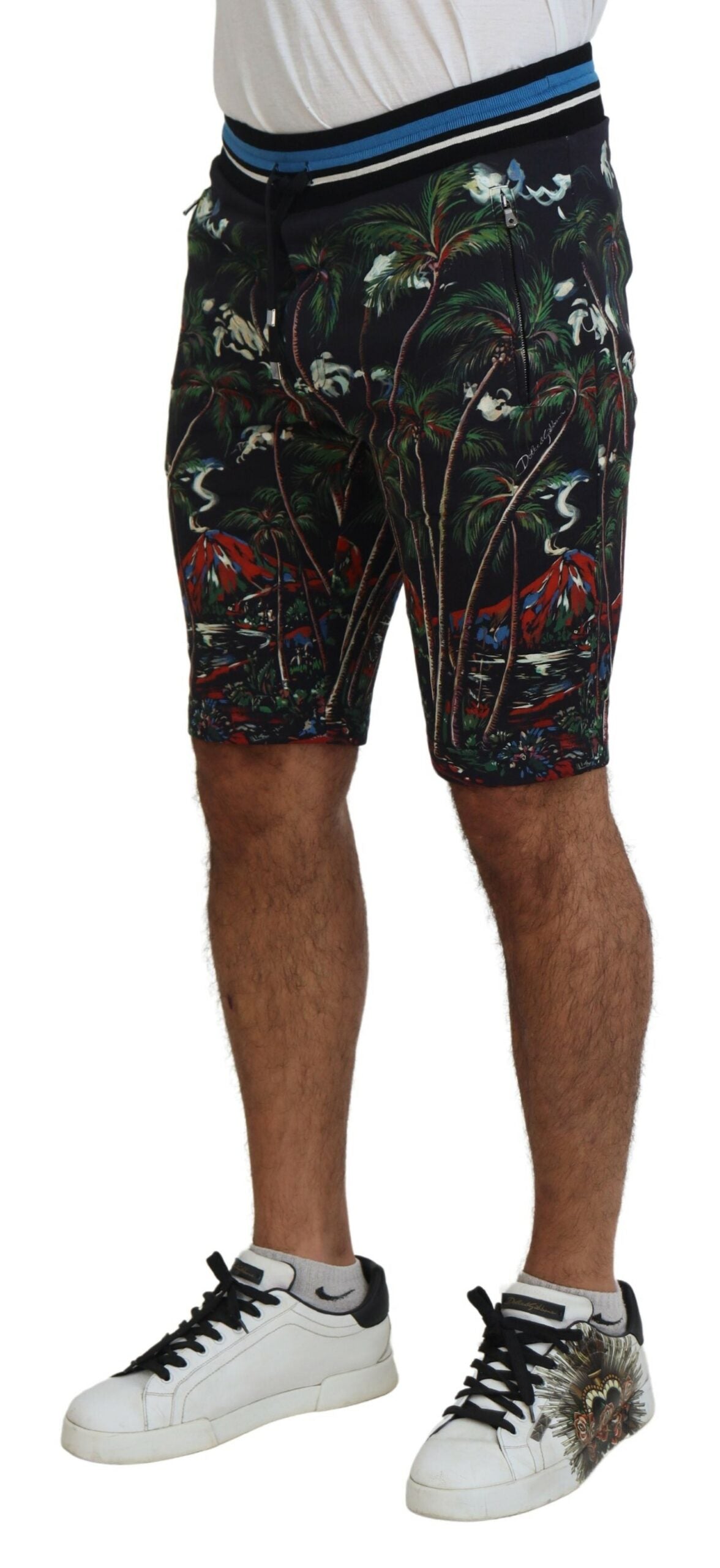 Dolce &amp; Gabbana – Lässige Shorts aus schwarzer Baumwolle mit Volcano-Print