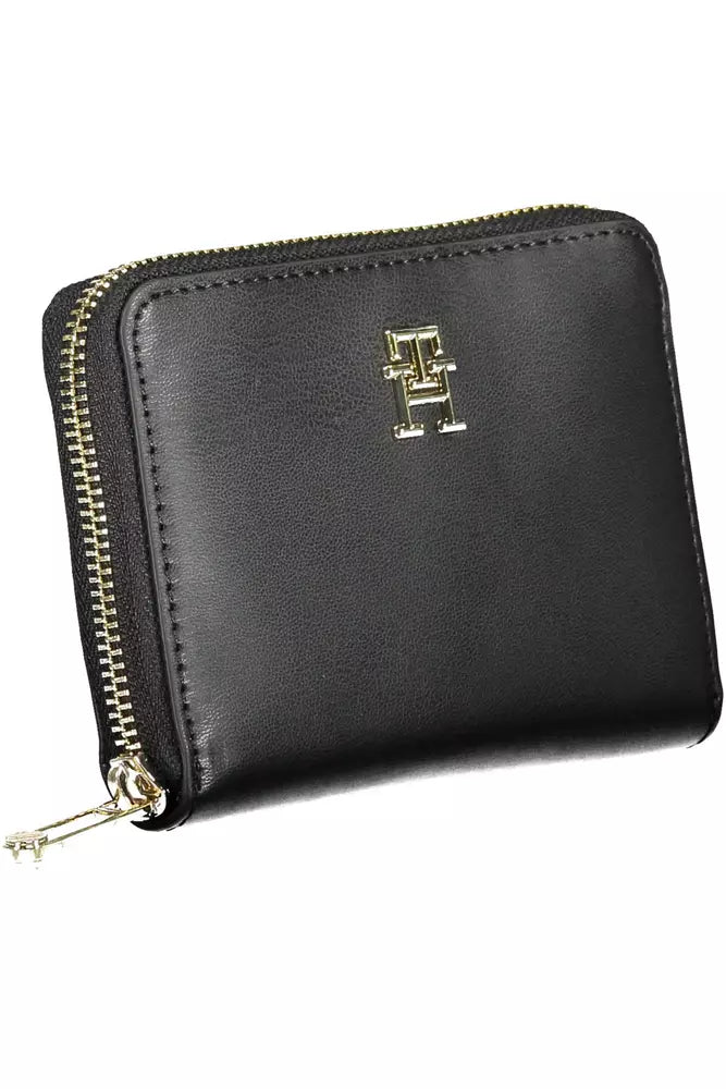 Tommy Hilfiger Sleek Black Polyethylene Wallet with Zip Closure