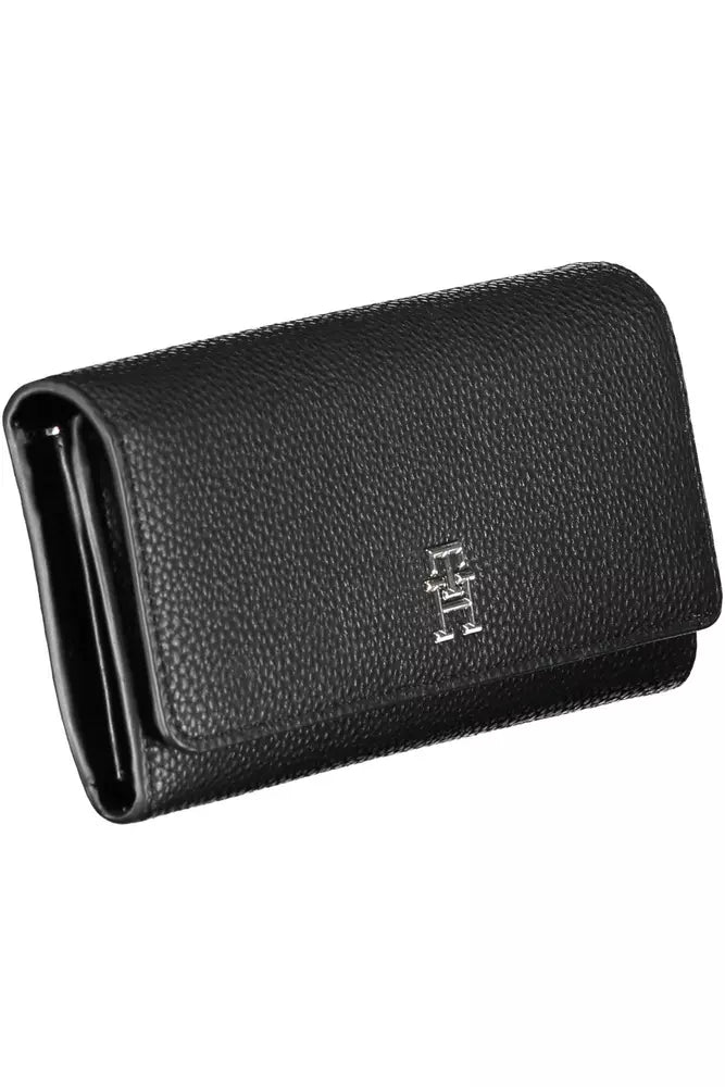 Tommy Hilfiger Elegant Black Tri-Fold Wallet with Snap Closure