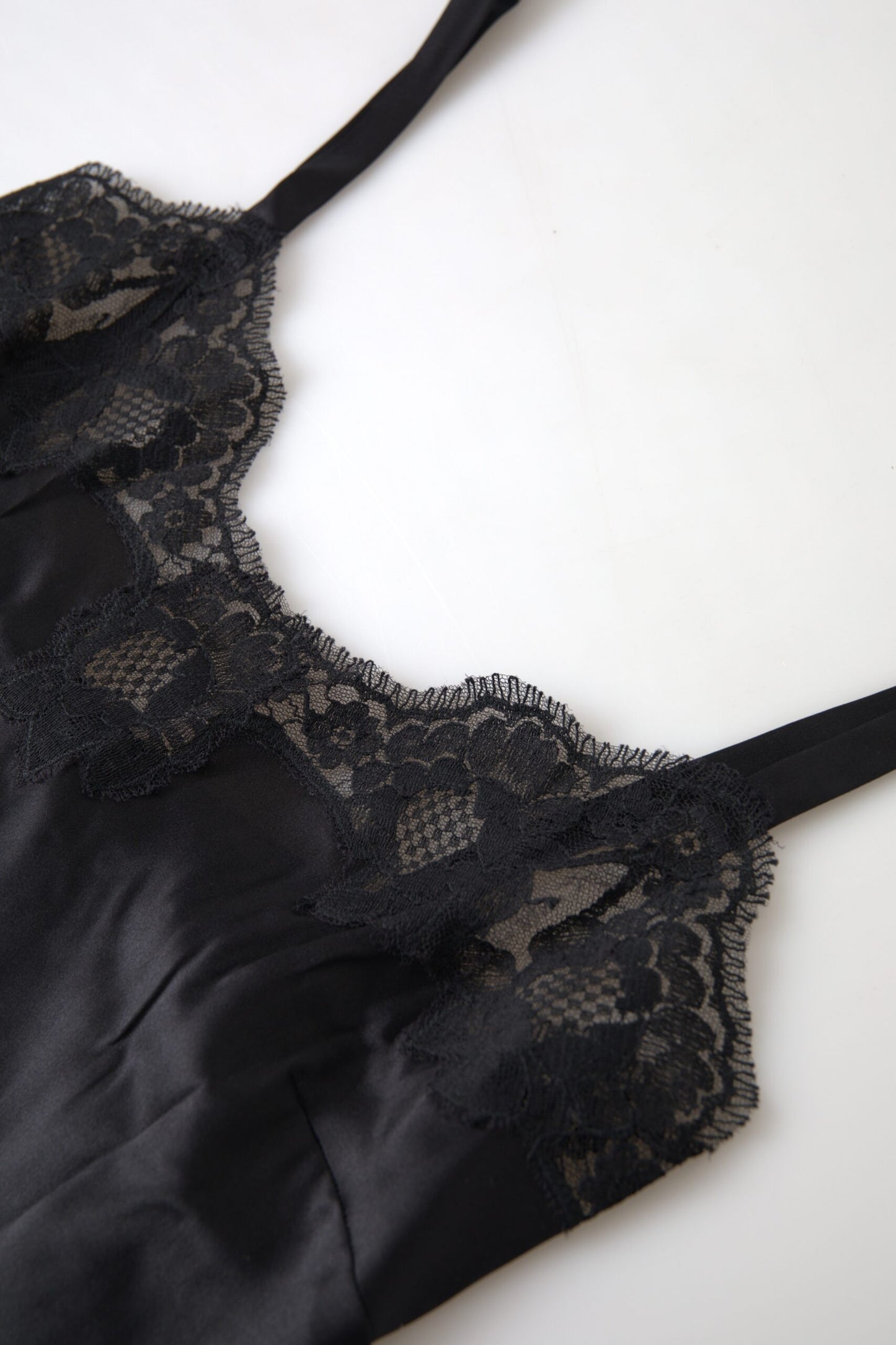 Dolce &amp; Gabbana Vêtements de nuit en soie et dentelle noire Camisole Top Sous-vêtements