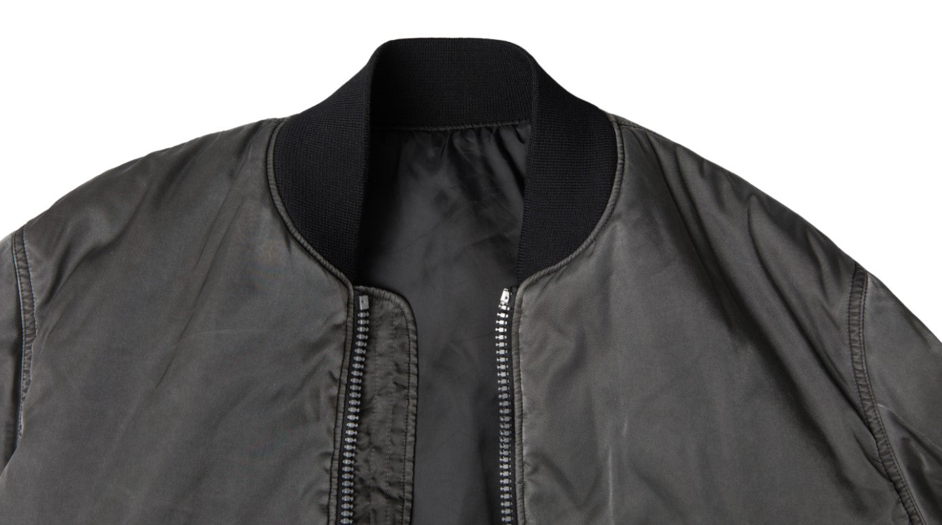 MM6 Maison Margiela Veste bomber grise avec poches zippées et manches