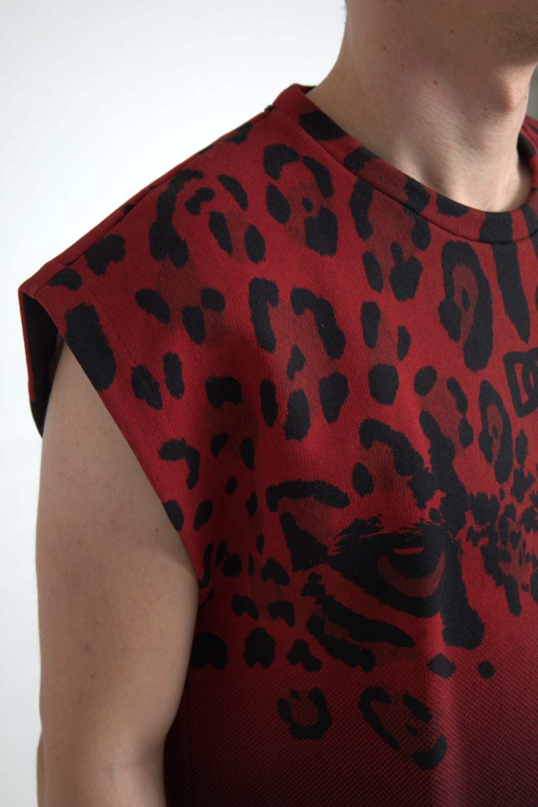 Dolce &amp; Gabbana Rotes, ärmelloses Tank-T-Shirt aus Baumwolle mit Leopardenmuster