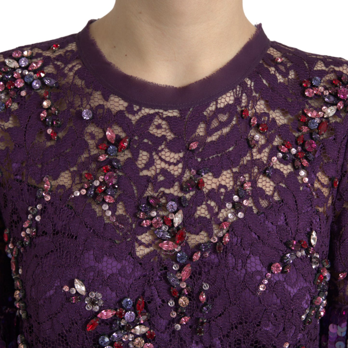 Dolce &amp; Gabbana Robe violette en dentelle florale avec cristaux incrustés